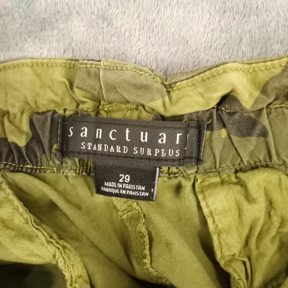 Sanctuary Standard Surplus Camo Utility Shorts Size 29 Green Military - Picture 9 of 16